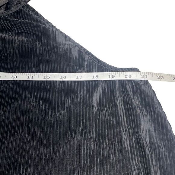 Worthington Black Semi Sheer Chevron Crinkle Goddess Tank - Picture 7 of 9